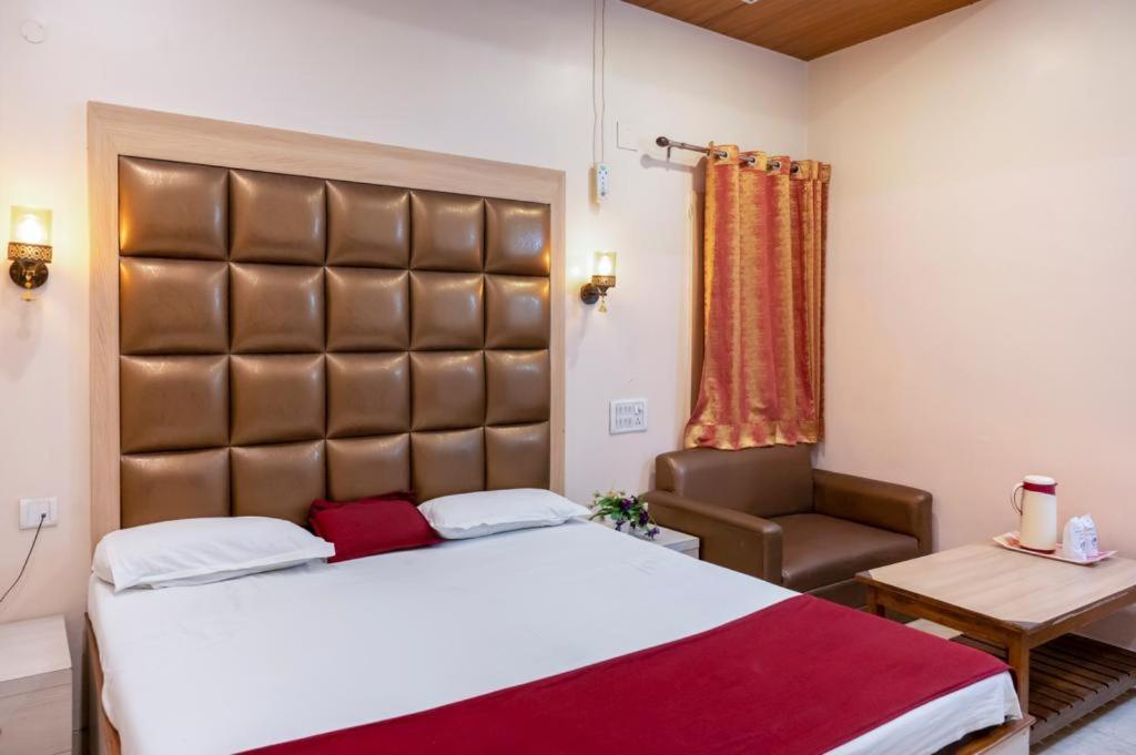 Allāhābād Junction Hotel Prayag מראה חיצוני תמונה